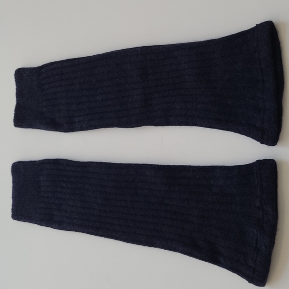 Cable Knit Leg Warmers - short - Picture 3 of 5